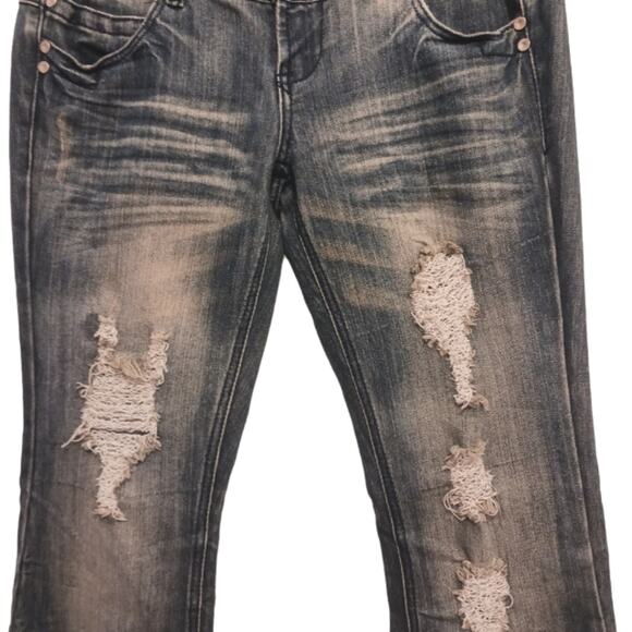 Almost Famous Distressed Jeans Sz 7 Blue Acid Wash Blue Embroidered Pockets Boho - Picture 5 of 16